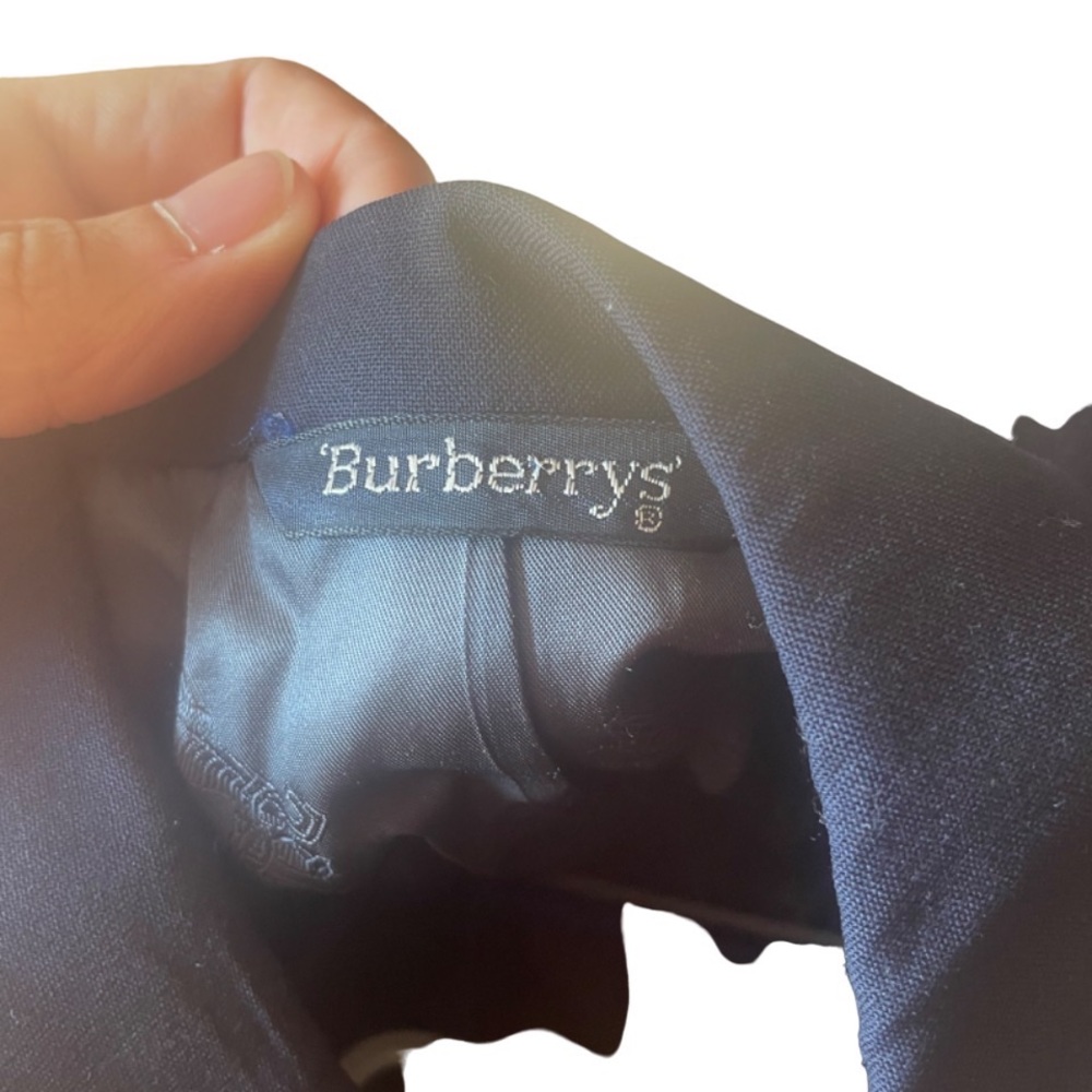 Burberry’s Men’s Vintage Navy Blue Blazer High Polish Gold Buttons